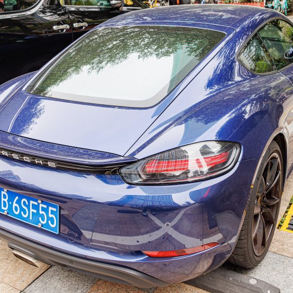 Porsche 982